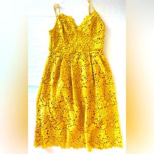 Preloved ASTR Yellow Lace Dress Size L